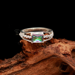 Topaze Mystique Arc-en-ciel Bague en argent sterling 925 Forme octogonale Topaze Mystique Arc-en-ciel Bague en argent sterling avec pierres précieuses semi-précieuses - Product Image 4