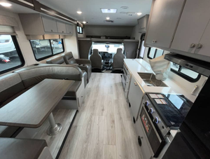Autocaravana/Remolque de Viaje Coachmen Freelander 31M-B-F 2025 2024 2026 - Product Image 5