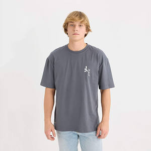 T-shirt pour homme de luxe, délavé à l'acide, vintage, streetwear, 100% coton, gaufré, anti-boulochage, séchage rapide, vêtements de marque personnalisés - Product Image 1