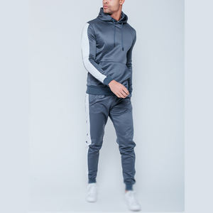 2025 Top Design Slim Side Stripe Jogging Suit Deportes Diseño personalizado Chándales para hombres OEM Chándal personalizado - Product Image 3