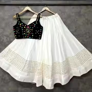 Vêtements de fête de qualité supérieure vêtements de mode ethnique soie multi fils et broderie Lehenga Choli vêtements ethniques - Product Image 1