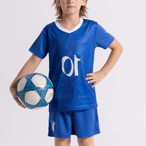 Conjunto de uniforme de fútbol para niños con Jersey y pantalones cortos para práctica de equipo y actividades deportivas escolares uniforme de fútbol para niños - Product Image 4
