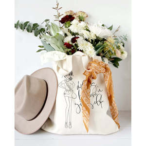 กระเป๋าผ้าแคนวาส Darling Cotton ทนทานและออกแบบมาเพื่อทุกฤดูกาล สีพื้นเรียบง่ายพร้อมฝาปิดแบบเปิด - Product Image 4