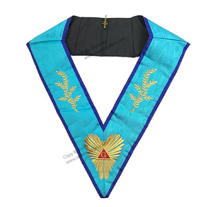 Regalia Collars Craft District Grand Master Chain Collar Cadena de oro masónico y joyas con respaldo de terciopelo azul Regalia Chain Co - Product Image 1