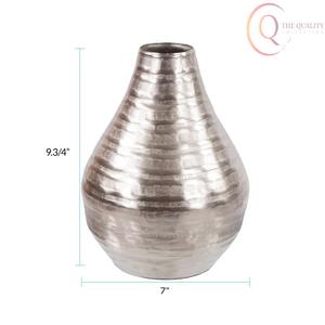 Vase décoratif de table en métal haut de gamme, conçu pour les maisons modernes, les bureaux et les projets de décoration intérieure - Product Image 3