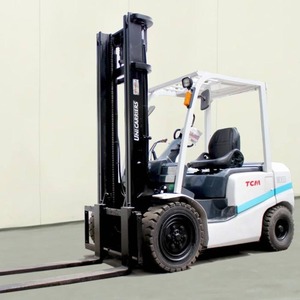 Nueva Carretilla Elevadora de Gasolina de 2 Toneladas 4x4 de Uso Pesado y Transpaleta Motorizada con 2 Años de Garantía, Origen Francia - Product Image 3