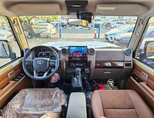 Toyota Land Cruiser 79 Double Cab Pickup 4WD Diesel Usato 2024 |   Trasmissione Manuale |   Pronto per l'esportazione - Product Image 2