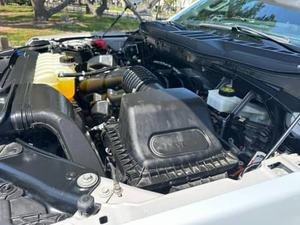 MÁS VENDIDO 2022 Ford F-150 XLT 4x4 SuperCrew Paquete Black Ops, Motor V8 de 5.0 Litros, Tracción en las Cuatro Ruedas - Product Image 5