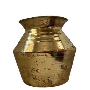 Jarra de Agua de Diseño Maravilloso Lota en Latón Color Oro Martillado, la Más Vendida para Uso en la Cocina - Product Image 4