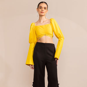 Top amarillo brillante para mujer con cintura con lazo elegante y manga corta Diseño de tendencia para verano primavera Precio al por mayor - Product Image 1