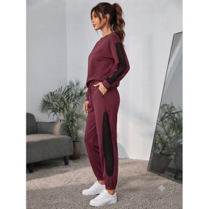 Ensemble deux pièces pour femme, chemisier à manches longues, col rond, détails en tulle, viscose, deux fils, et pantalon, 37521 - Bourgogne - Product Image 3