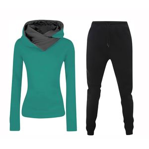 Vêtements de mode en vrac en gros tenue décontractée, tendance, élégante et moderne vêtements de détente deux pièces ensemble de tous les jours survêtement pour femmes - Product Image 1