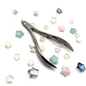 Vente en gros de coupe-ongles de haute qualité, ciseaux personnalisés, pinces à cuticules professionnelles pour les ongles en provenance du Pakistan - Product Image 3