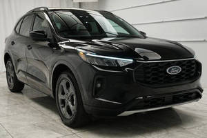 Ford Escape Hybrid ST-Line Select certifié propre 2023 - Product Image 2