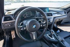 BMW 330i xDrive Sports Wagon B58 Turbo de 6 cilindros, usado, premium, año 2018 - Product Image 4