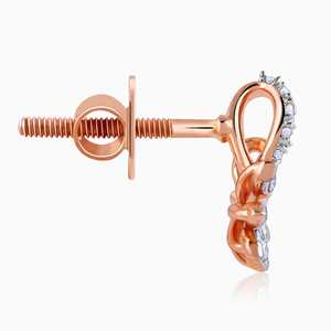 ต่างหูเพชรลายดอกไม้สีทองที่สง่างาม - Product Image 1