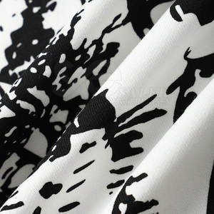 สเวตเชิ้ตสำหรับผู้ชายพิมพ์ลายน้ำหนักเบาแห้งเร็ว - Product Image 4