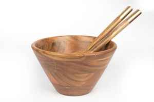 Bol de service en bois émaillé artisanal écologique nouvelle génération avec finition légère et résistante au lave-vaisselle pour usage quotidien - Product Image 6