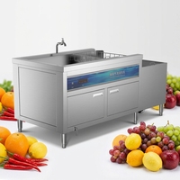 Laveuse commerciale de fruits et légumes pour cantines d'hôtels, machine à laver les aliments avec système de décapage des saletés par bulles pour cuisines