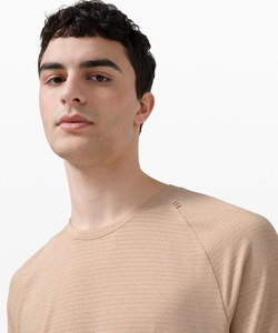 เสื้อยืดคอกลมสีขาวล้วน ผ้าฝ้าย 100% รุ่นใหม่ประจำฤดูร้อนปี 2021 สำหรับผู้ชาย สไตล์ลำลอง คุณภาพสูง ดีไซน์คลาสสิก - Product Image 3