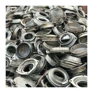 Chatarra de titanio de la mejor calidad disponible para exportación, utilizada en fabricación de aleación de alta resistencia, fundición aeroespacial y uso industrial - Product Image 2