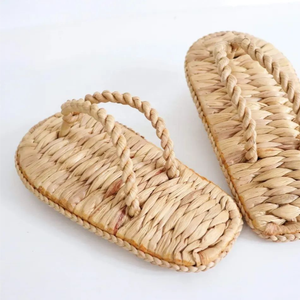 Pantoufles en jacinthe d'eau faites à la main du Vietnam ultra confortables à prix compétitif avec des modèles et des tailles variés - Product Image 3