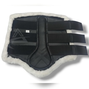 Protection équestre durable pour chevaux Doublure en fourrure douce Nouvelle conception croisée en cuir artificiel Meilleures bottes de brossage pour chevaux - Product Image 3