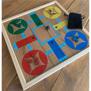 บอร์ดไม้เกมลูโดทำจากไม้ของขวัญสำหรับครอบครัวคลาสสิกบอร์ดไม้เบี้ยแม่เหล็กออกแบบได้ตามต้องการ - Product Image 1