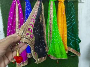 Bandhani bandhej dupatta สำหรับผู้หญิง | โบฮีเมียนอินเดียลูกไม้สีทึบชุดปาร์ตี้งานแต่งงาน | ไอเดียของขวัญคืนกลับสไตล์ชนเผ่า - Product Image 5