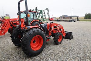 Tractor Agrícola Kioti DK4720SEH 4x4 Económico, Mini Tractor Agrícola con Remolque en Venta - Product Image 3