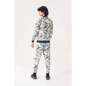 Chándal Hombre Negro Verde Beige Camo - Product Image 4
