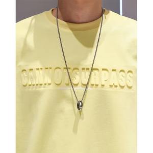 Compre al por mayor Diseño en relieve 3D personalizado Impresión suelta Manga corta 300 gramos Estilo ajustado 100% algodón Fitness Camiseta para hombres - Product Image 3