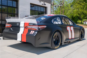 LISTO PARA CONDUCIR - USADO, VOLANTE A LA IZQUIERDA |   CONDUCCIÓN DERECHA |   TOYOTAASS CAMRYYSS Auto de Carreras NASCAR - Product Image 2