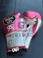 Gants de boxe GYMSTERO de qualité supérieure, en cuir de vache véritable, à lacets, avec protection complète des doigts, ajustables avec fermeture auto-agrippante, pour adultes.