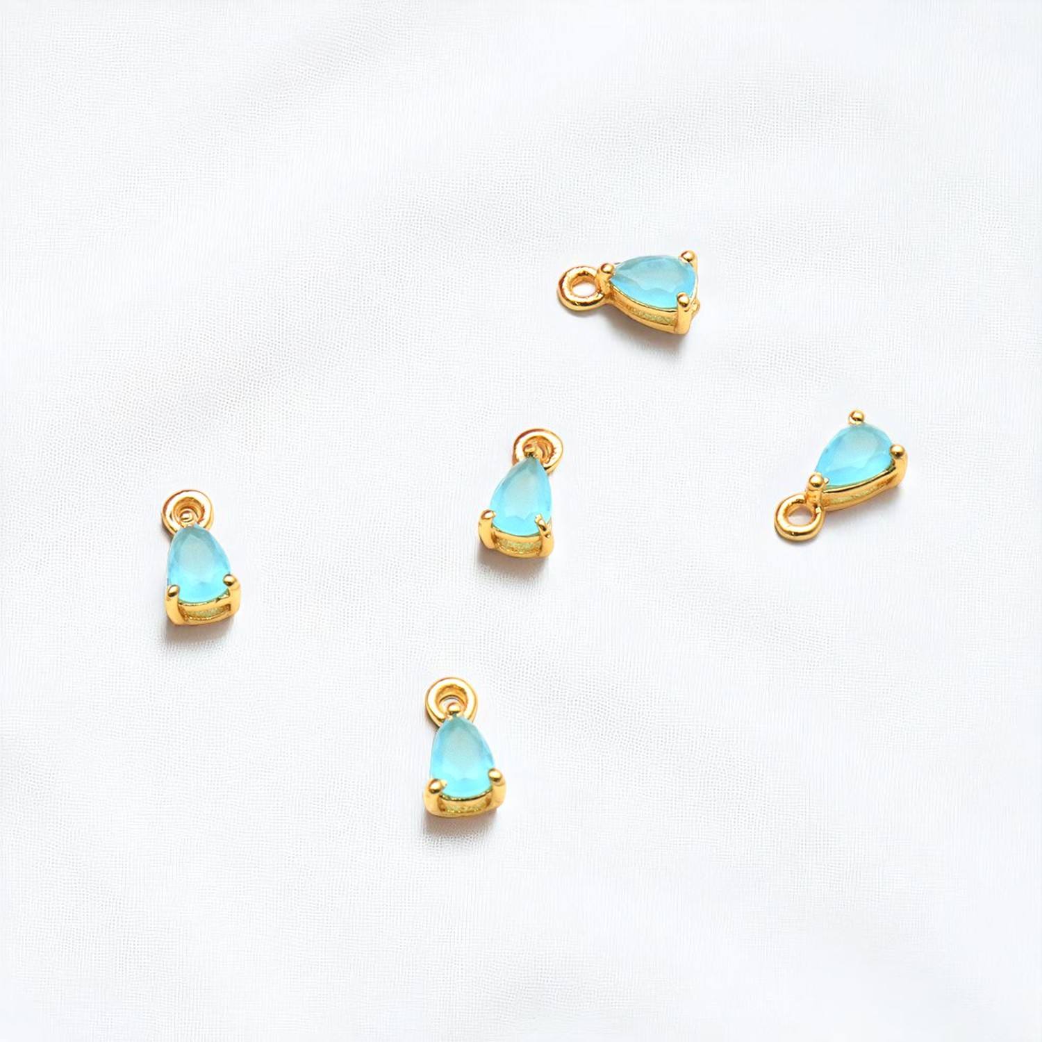 ท้องฟ้าสีฟ้า Chalcedony