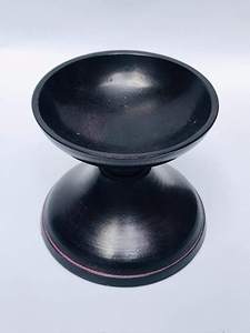 Porte-bougie en métal, forme ronde, finition noire polie - Product Image 3