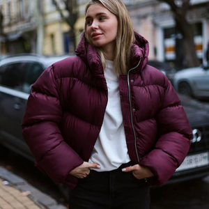 Chaqueta acolchada de invierno resistente al viento para mujer con diseño térmico aislante y prenda exterior duradera - Product Image 3