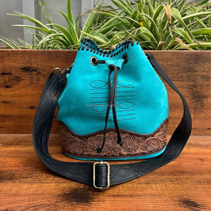 Sac à bandoulière en cuir suédé turquoise pour femmes, design personnalisé, sacs à main à cordon en cuir véritable, vente en gros - Product Image 3