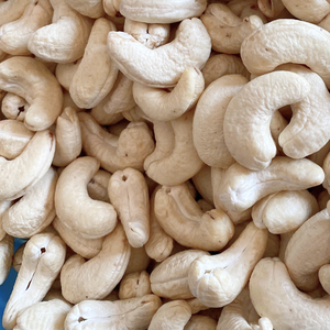 เม็ดมะม่วงหิมพานต์เม็ดมะม่วงหิมพานต์จากเวียดนามส่งออกไปยังเอเชียยุโรปตะวันออกกลางผู้จำหน่ายที่เชื่อถือได้ในเวียดนาม - Product Image 1