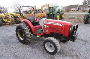 Tracteur Massey Ferguson 1552 60 CV pour l'agriculture et l'élevage avec protection de calandre pour la récolte du grain et du maïs - Product Image 3