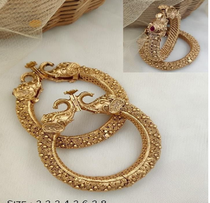 กำไลทองเหลืองชุบทองแบบดั้งเดิม หนัก ประดับด้วยลายดอกไม้ มีจำหน่ายในราคาขายส่ง - Product Image 2