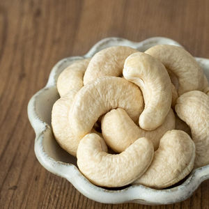 Anacardo entero de Vietnam WW320/ WW240/ WW180 buen precio alta calidad para el mercado de Oriente Medio - Product Image 5