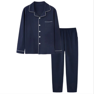 Vêtements de nuit en soie satinée pour hommes, ensembles de vêtements de détente, vêtements de nuit légers et confortables, robe de nuit en deux pièces pour hommes - Product Image 2