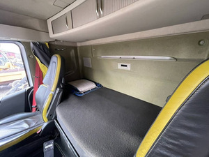 Camión Usado Volvo FH 16 650 Tipper 2015, Euro 2, Diésel, Manual, 4x2, Ligero, Peso Bruto Vehicular 7.5T, Volante a la Izquierda, Vehículo Comercial Nuevo, Volquete Trasero - Product Image 5