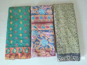 Acheter couettes Kantha en coton vintage indien faites à la main couvertures imprimées multicolores jetés Kantha en coton réversible pour canapé - Product Image 2