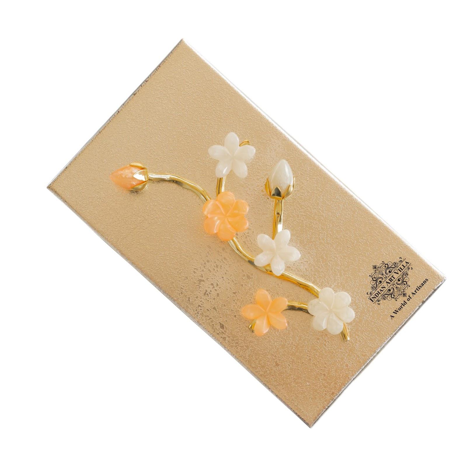 สีน้ำตาลทอง