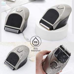 Kit de tondeuse à cheveux électrique sans fil rechargeable 4-en-1 étanche avec 2 têtes de coupe pour hommes - Product Image 1