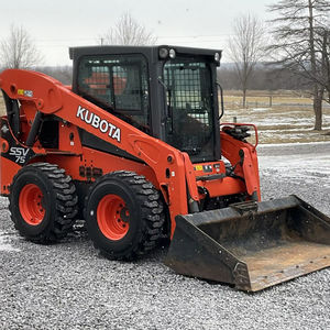 Chargeur compact Kubota SSV75 diesel 2016, chargeuse sur pneus, cylindre hydraulique Kawasaki, boîte de vitesses, moteur, haute efficacité, cœur - Product Image 1