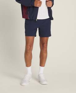 Logo personnalisé Short de sport de haute qualité Short de sport de gymnastique en polyester léger et fin Sous-vêtements avec poche et cordon de serrage Short pour homme - Product Image 1