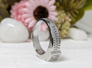 Bague de style vintage sertie de diamants de laboratoire taille princesse de 1,10 ct pour homme, bijoux en or blanc 14 carats massif pour homme - Product Image 4